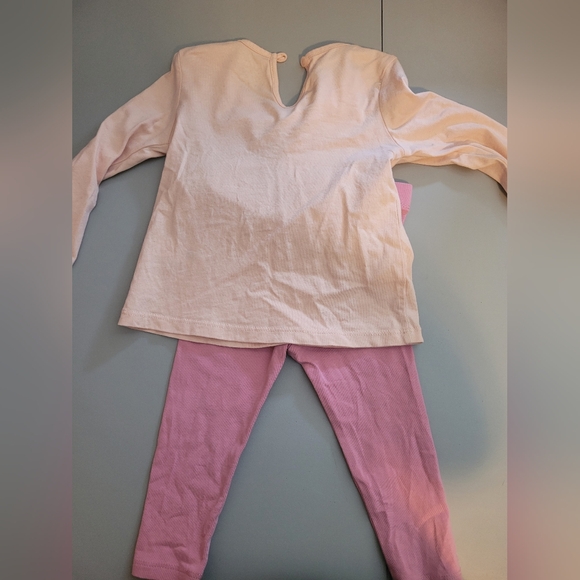 Joe fresh 12-18m set - Picture 2 of 3